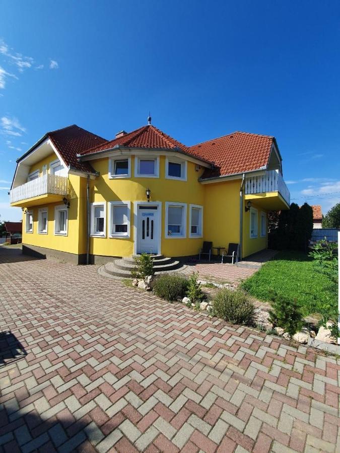 Hotel Arielle Panzio Zalaegerszeg Exteriér fotografie